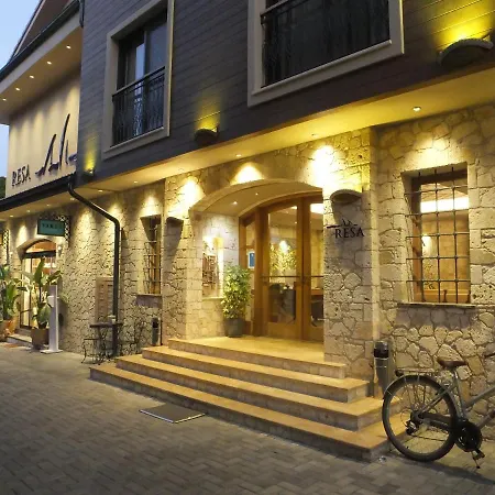 Hotel Resa *