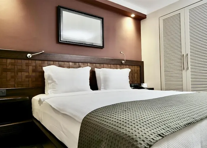 Resa Hotel *