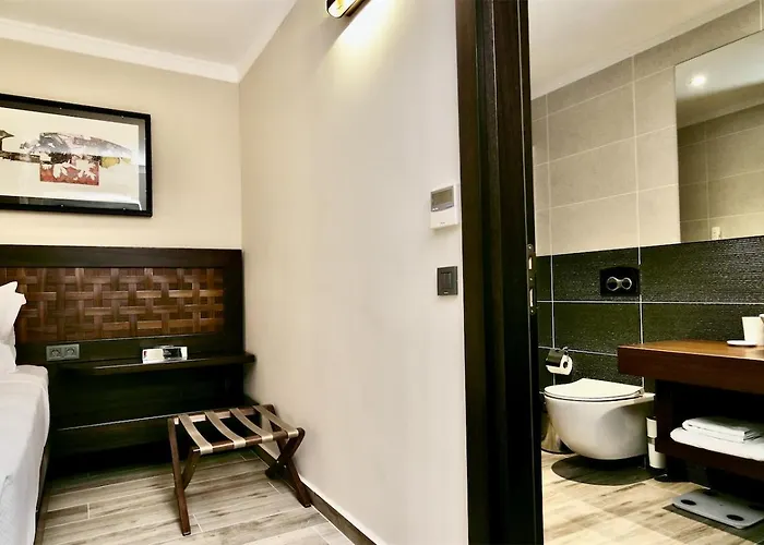 Resa Hotel *