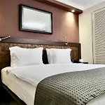 Resa Hotel *