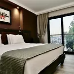 Hotel Resa *